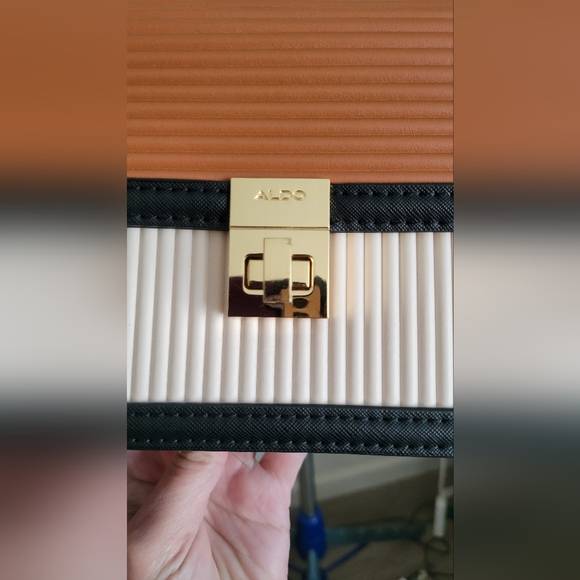 Aldo  Chain Shoulder Bag - Picture 15 of 16